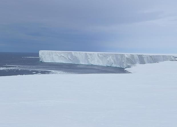 Ледник Росса быстро тает из-за теплой поверхности океана