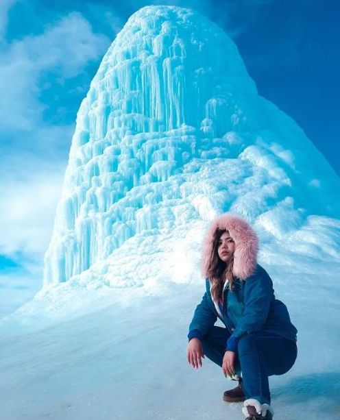 В Казахстане появился 14-метровый «ледяной вулкан» 