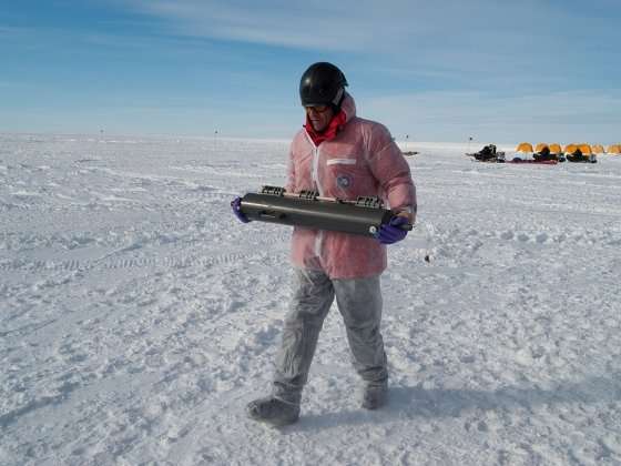 Охота на микробов под ледяным покровом Антарктики