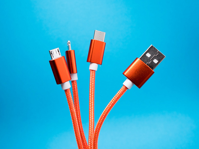Еврокомиссия предложила сделать USB-C единым зарядным стандартом для мобильных устройств