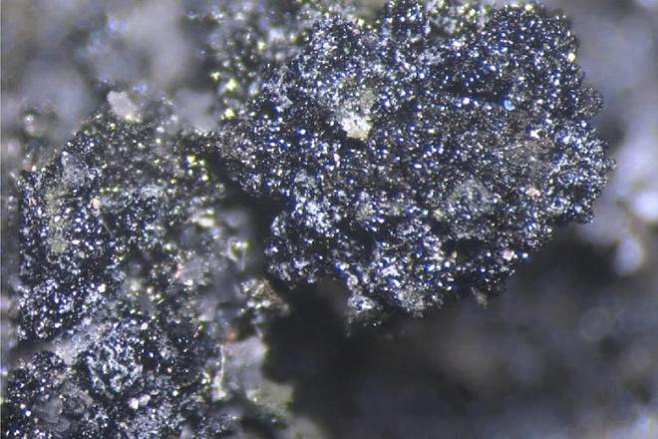 Учёные обнаружили два новых вида минералов в камчатском вулкане
