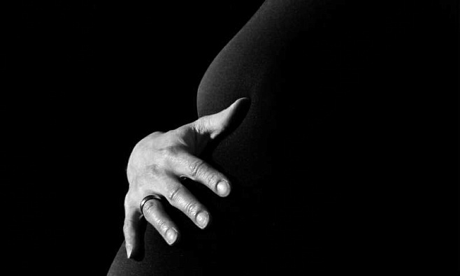 Упражнения во время беременности восстанавливают ткани организма матерей с лишним весом