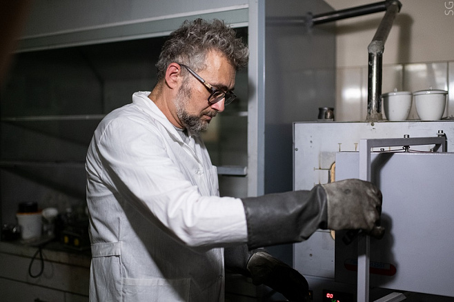 «Самоупрочнённый» полиэтилен: ученые представили сверхпрочный композит для биомедицины и машиностроения