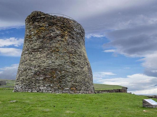 Ученые из Шотландии планируют построить копию каменной башни железного века