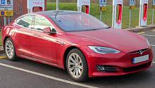 Tesla обновила флагманские модели Model S и Model X