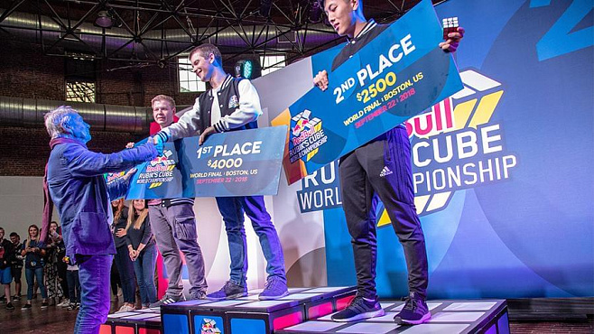 Россиянин стал призером Чемпионата мира по сборке кубика Рубика