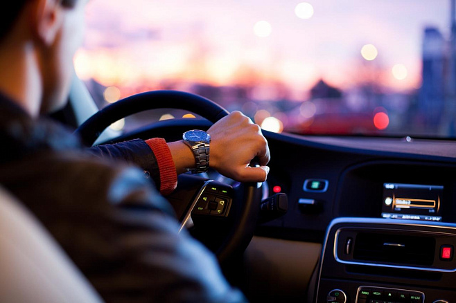 Адаптивный круиз-контроль может снижать бдительность водителя
