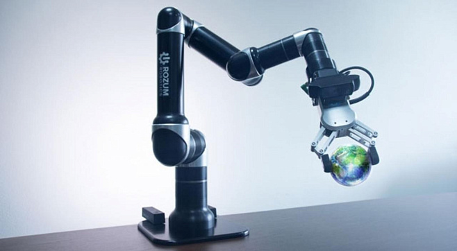 Создан робот, способный распознавать вещи тактильным способом