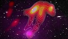 Космическая «медуза» испускает сверхнизкие радиочастоты из далёкого скопления галактик