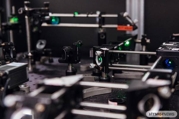 Ученые разработали наноустройство для оптического компьютера