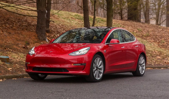 Reuters: Tesla готовится обрушить цены на электроавто