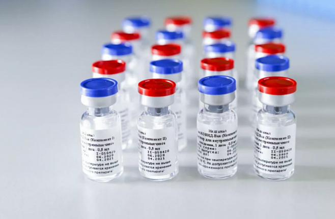 Эффективность российской вакцины от COVID-19 превысила 95 процентов