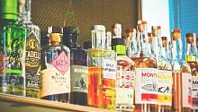 Украшения на бутылках со спиртным содержат вредные токсичные элементы