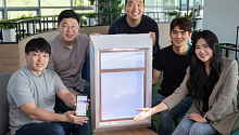 Умное окно от Samsung поможет не скучать дома в любое время