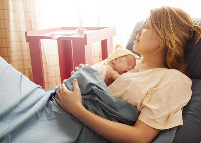 Контакт кожа-к-коже не улучшает взаимодействие между матерью и недоношенным новорожденным