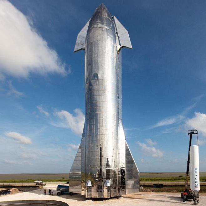 Прототип космического корабля SpaceX взорвался при испытаниях