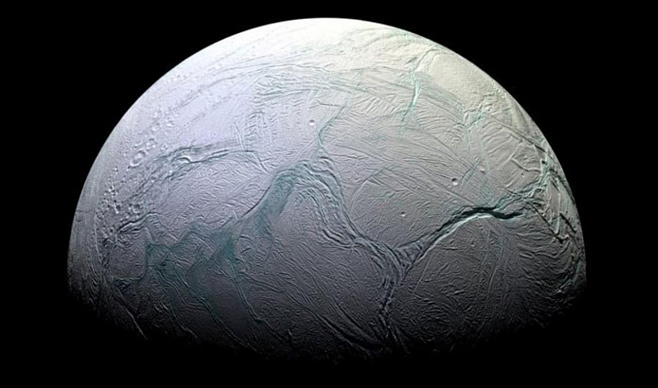 Спутник Сатурна Энцелад — колыбель инопланетной жизни?