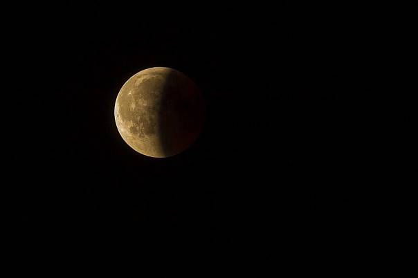 Лунное затмение в честь 50-летнего юбилея посадки на Луну