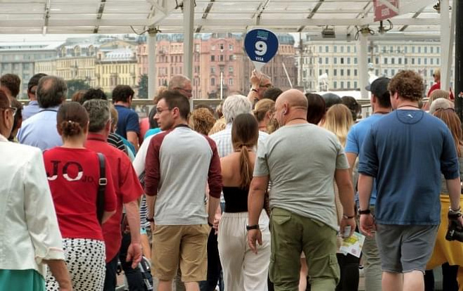 Введение электронных виз увеличит поток туристов в Санкт-Петербург