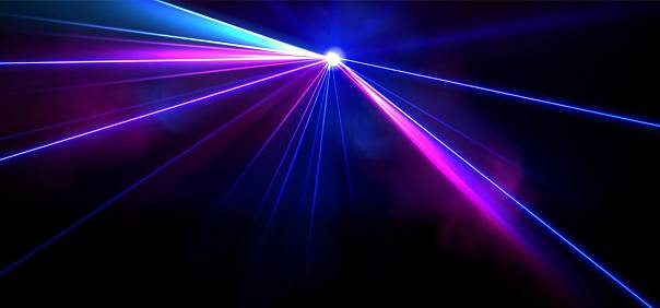 Учёные МГУ изучили, как слабая третья гармоника влияет на преобразование частоты лазерного излучения