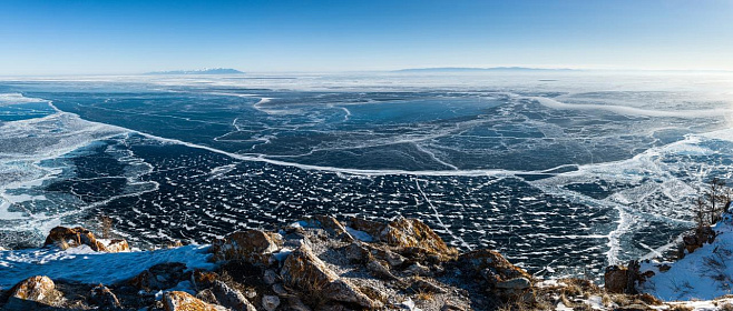 Байкальский полумесяц: удивительные факты о самом глубоком озере на Земле 