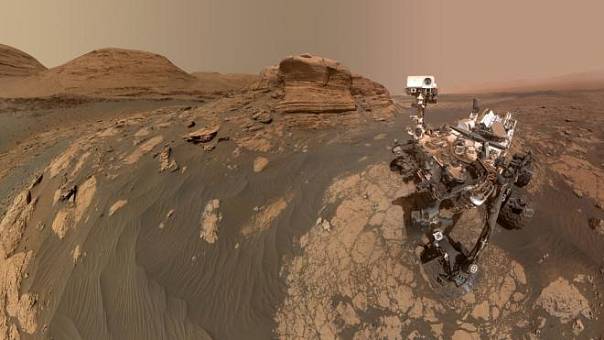 Curiosity сделал селфи на фоне породной формации Марса