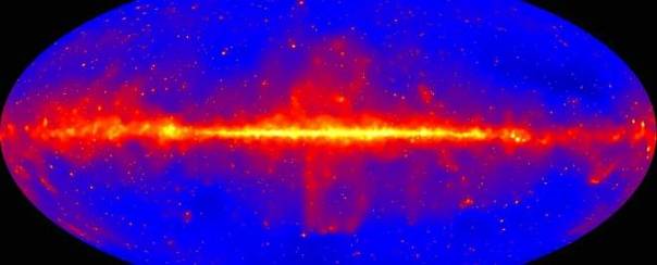 Странное свечение в центре нашей Галактики вызвано не черной материей 