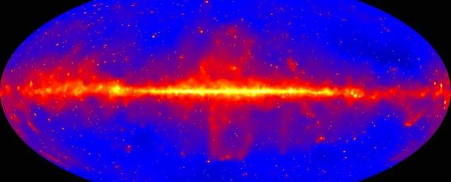 Странное свечение в центре нашей Галактики вызвано не черной материей 