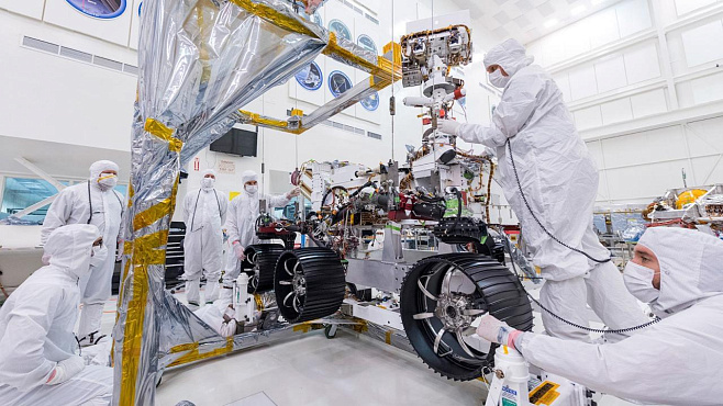 В NASA заканчивают сборку марсохода-2020 