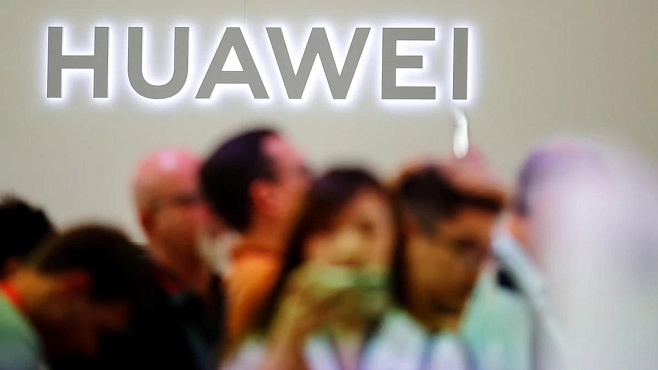 Huawei обвинили в краже секретной информации
