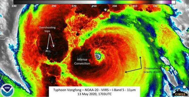 Спутникам NASA удалось зафиксировать филиппинский тайфун