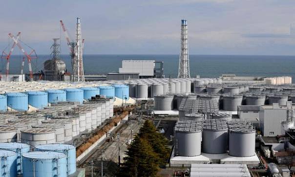 Япония планирует слить в океан 1 миллион тонн зараженной воды Фукусимы