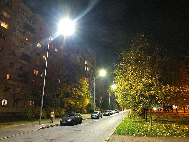 В Петербурге появились первые «умные» фонари