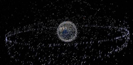 Космический мусор на орбите Земли 
