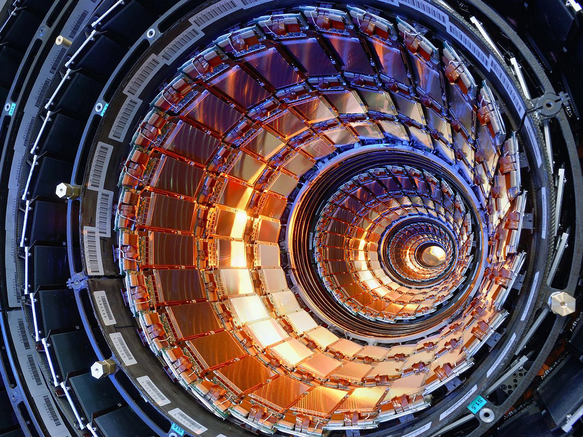 Самая большая частица. Адронный коллайдер ЦЕРН. ЦЕРН ускоритель частиц. Адронный коллайдер в Женеве. Большой адронный коллайдер ЦЕРН.