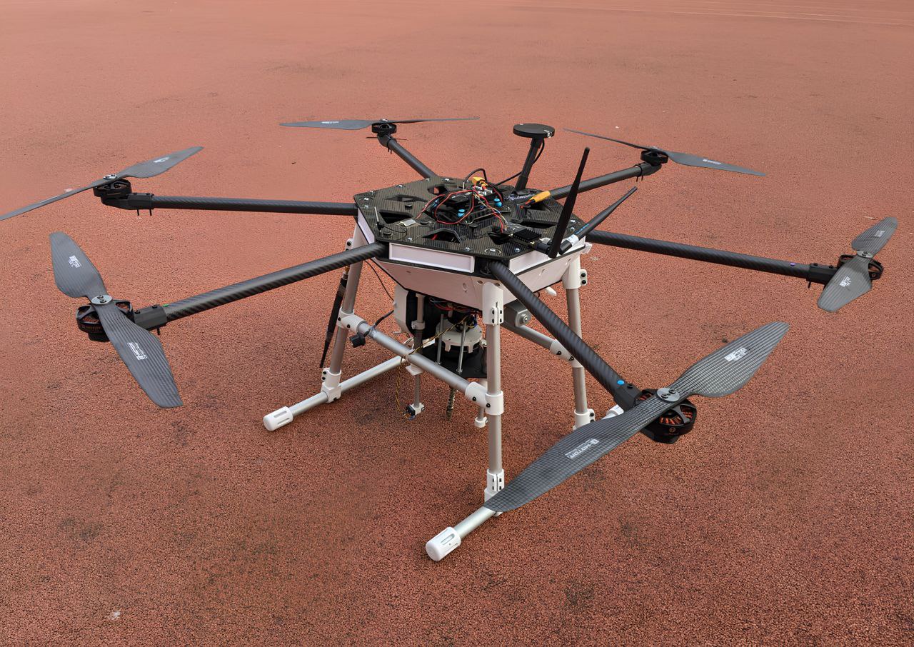 Исследователи СПб ФИЦ РАН разработали дрон со встроенным сейсмодатчиком перспективный для геологоразведки в Арктике