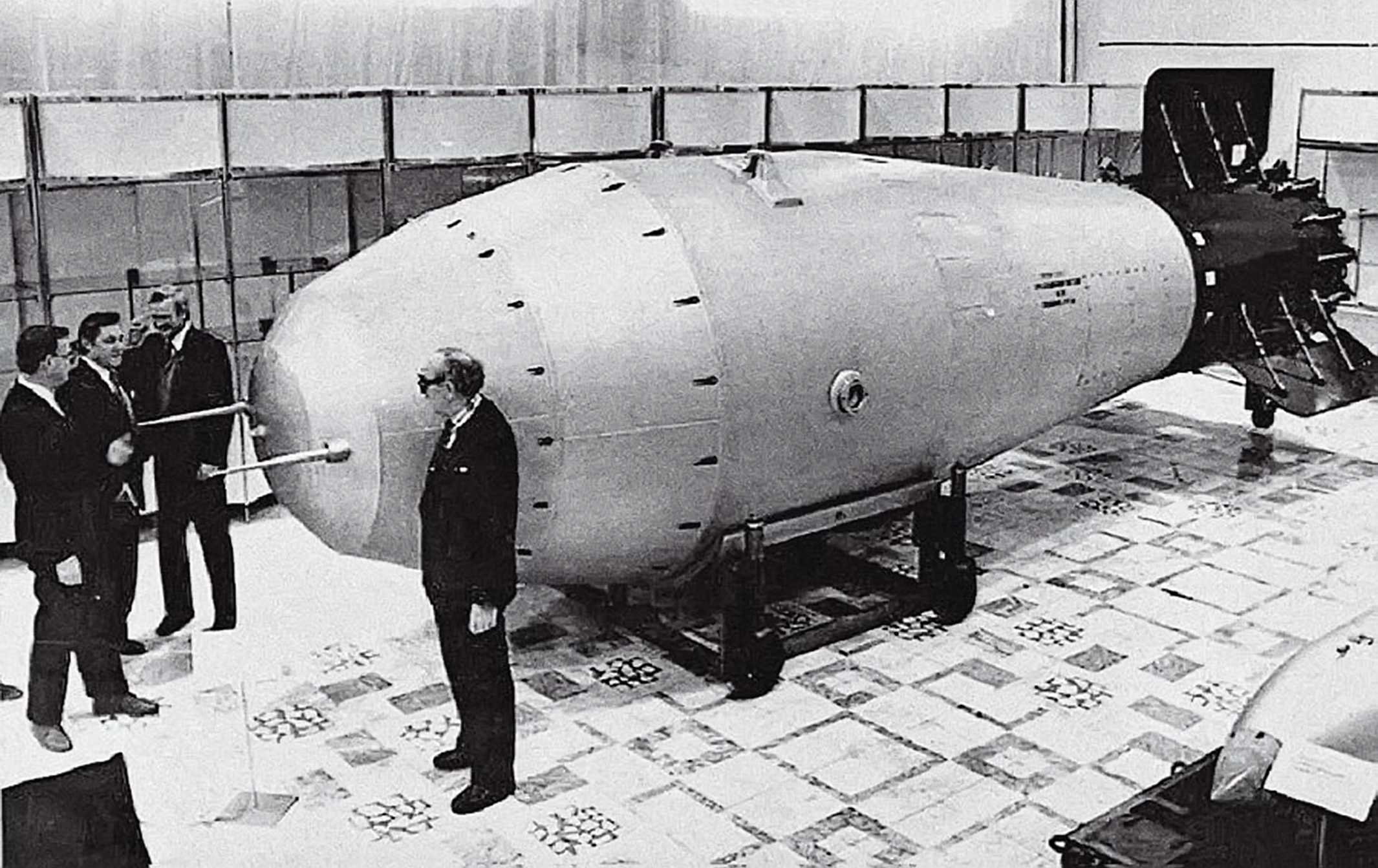 Ссср было создано атомное оружие. Ан602 царь-бомба. Царь-бомба (ан602) – 58 мегатонн. Термоядерная бомб ан602 (царь-бомба). Царь бомба 1961.