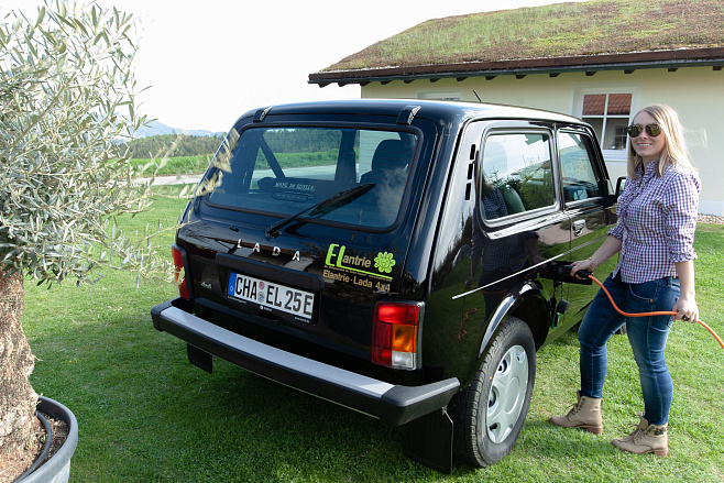 Немецкий стартап создал электрическую версию Lada Niva