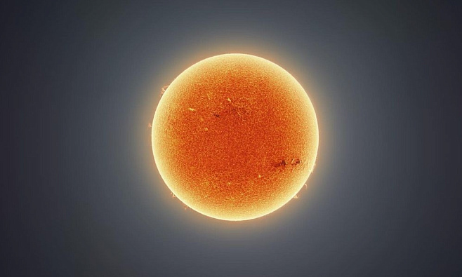 Астрофотограф сделал детальную фотографию Солнца посредством обычного телескопа