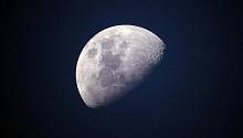 Лунная кора частично сделана из метеоритов