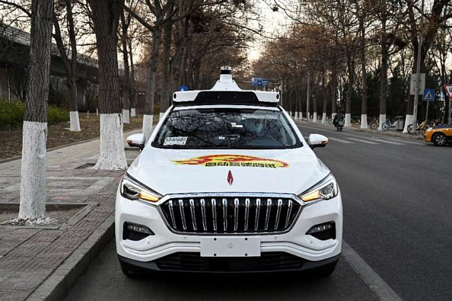 В Пекине начали работу первые роботизированные такси