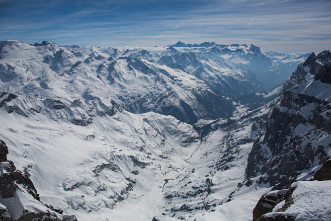 В Швейцарии предложили остановить таяние ледника с помощью огромного покрывала