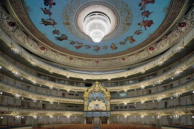 Мариинский театр проведет бесплатные концерты