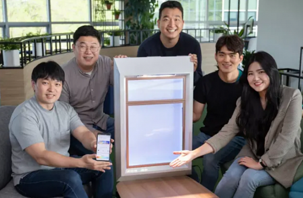 Умное окно от Samsung поможет не скучать дома в любое время