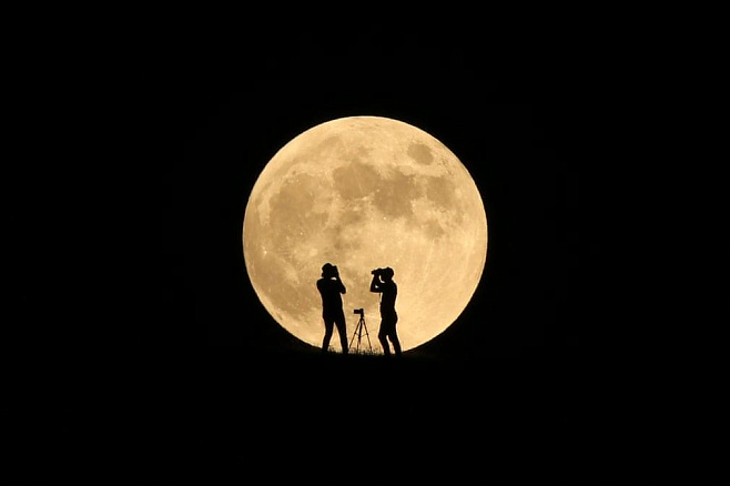 Фото прошедшего на этой неделе лунного затмения