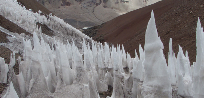 Ледяные шпили пустыни Атакама облюбовали микроорганизмы