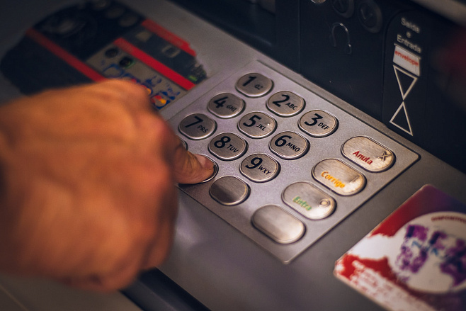 В банкоматах с NFC обнаружили уязвимость десятилетней давности