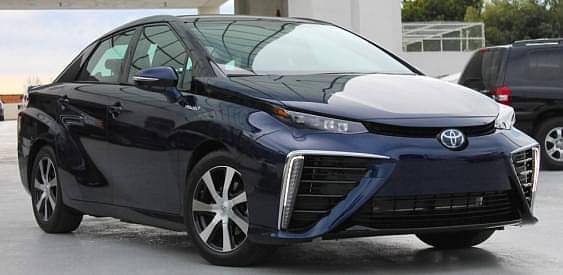 Автомобиль на водороде - Toyota Mirai