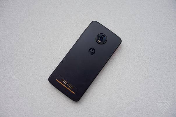 Motorola отказалась от флагманов