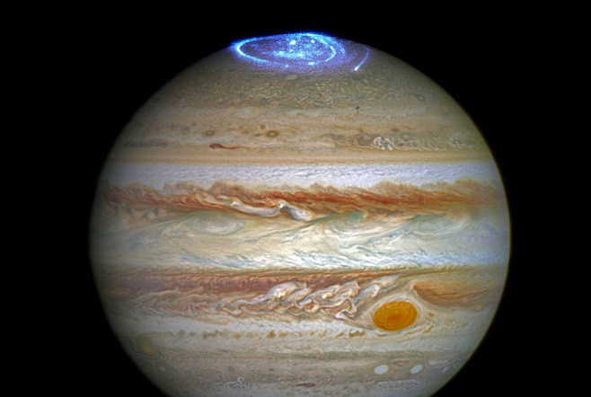 Ученые NASA решили загадку молниеносных штормов Юпитера